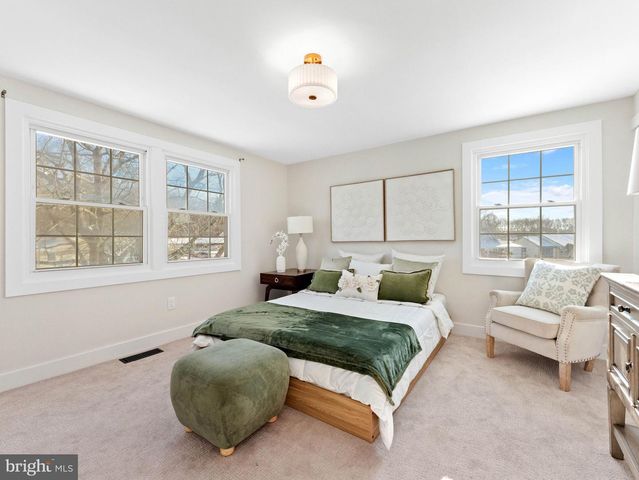 244 EVERGREEN DR, Willingboro, NJ 08046