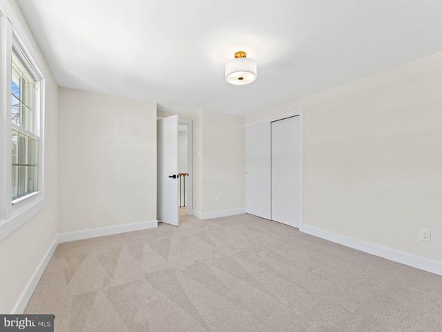 244 EVERGREEN DR, Willingboro, NJ 08046