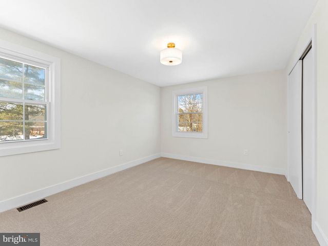 244 EVERGREEN DR, Willingboro, NJ 08046