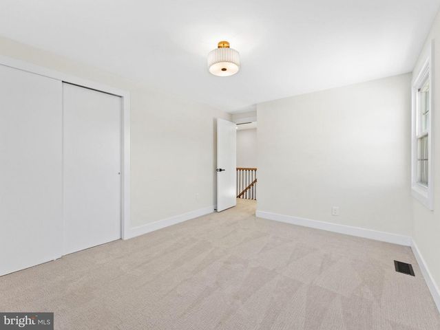 244 EVERGREEN DR, Willingboro, NJ 08046