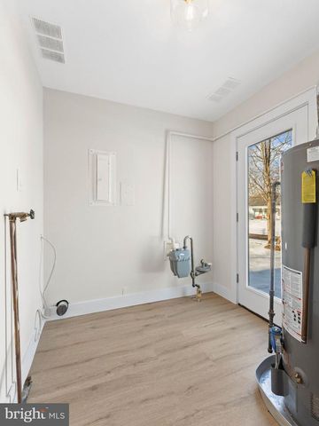 244 EVERGREEN DR, Willingboro, NJ 08046