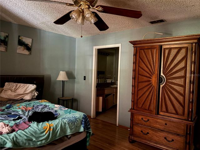 4951 JOHN WESLEY PLACE, Plant City, FL 33567
