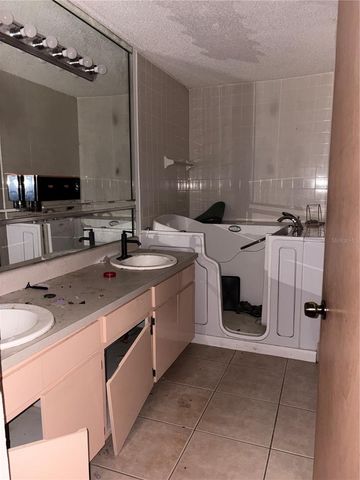 4951 JOHN WESLEY PLACE, Plant City, FL 33567