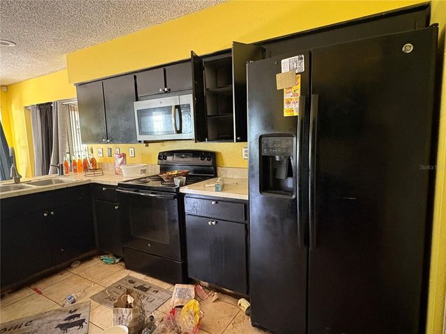 4951 JOHN WESLEY PLACE, Plant City, FL 33567
