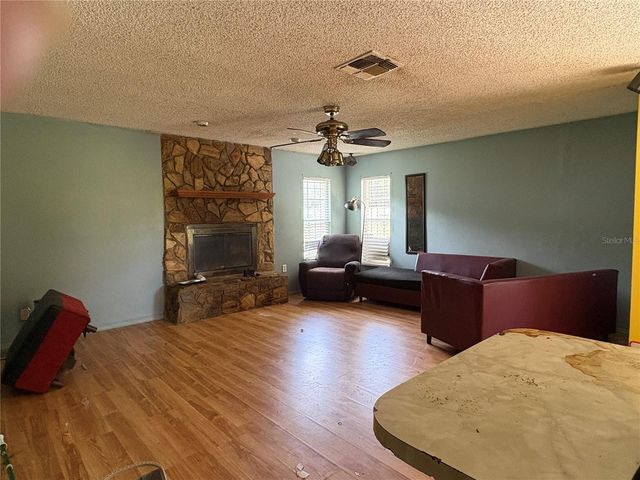 4951 JOHN WESLEY PLACE, Plant City, FL 33567