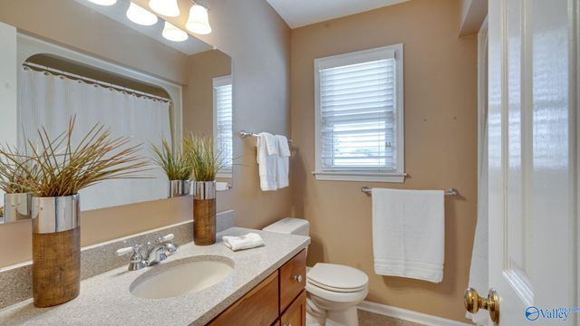 10312 Essex Drive SW, Huntsville, AL 35803