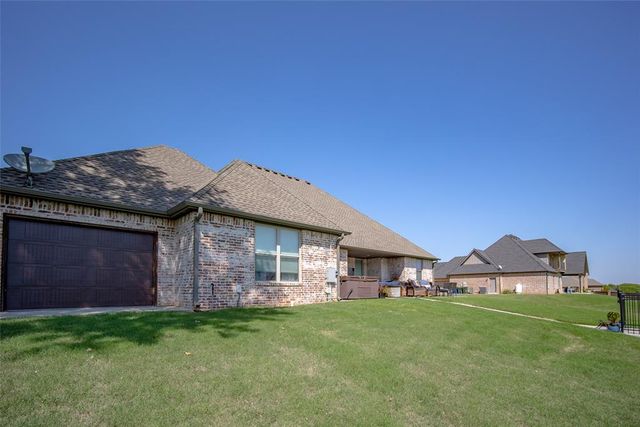 1626 High Ridge Drive, Blanchard, OK 73010