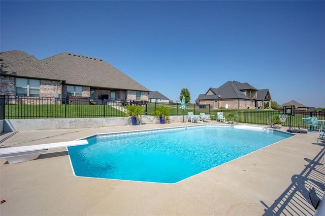 1626 High Ridge Drive, Blanchard, OK 73010