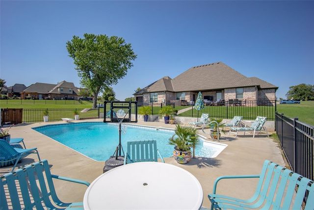 1626 High Ridge Drive, Blanchard, OK 73010