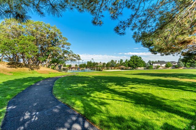 7 ROLLINGWOOD LN, Sandy, UT 84092