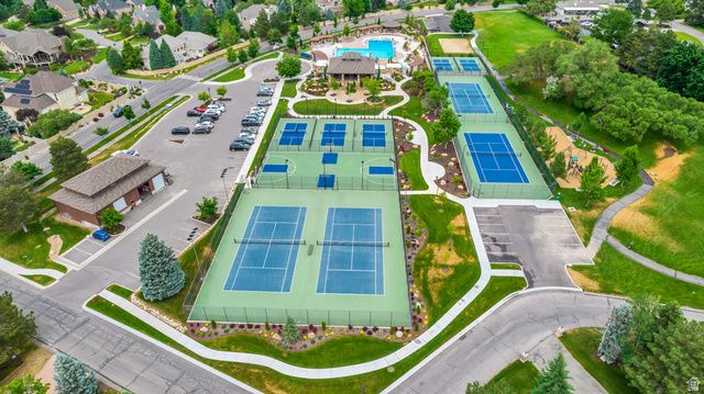 7 ROLLINGWOOD LN, Sandy, UT 84092