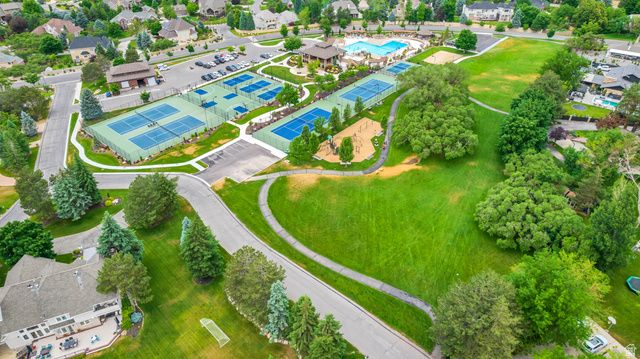 7 ROLLINGWOOD LN, Sandy, UT 84092