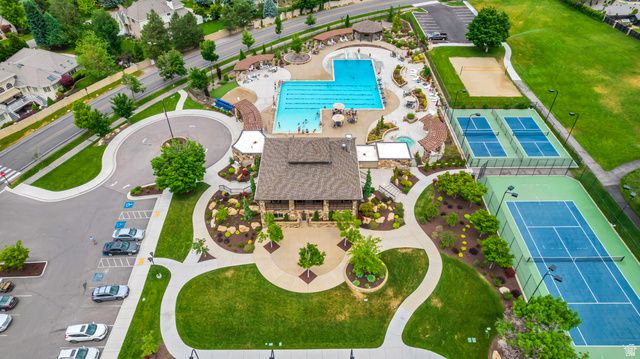 7 ROLLINGWOOD LN, Sandy, UT 84092