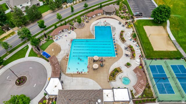 7 ROLLINGWOOD LN, Sandy, UT 84092