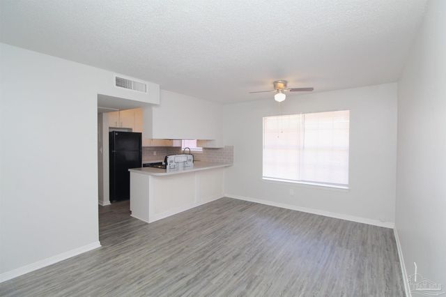 10151 Guidy Ln G-4, Pensacola, FL 32514