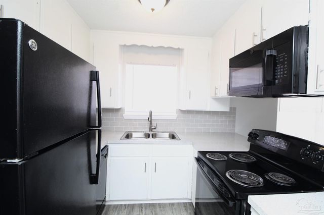 10151 Guidy Ln G-4, Pensacola, FL 32514