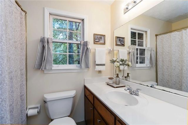 2837 Rosemont Drive, Lawrenceville, GA 30044