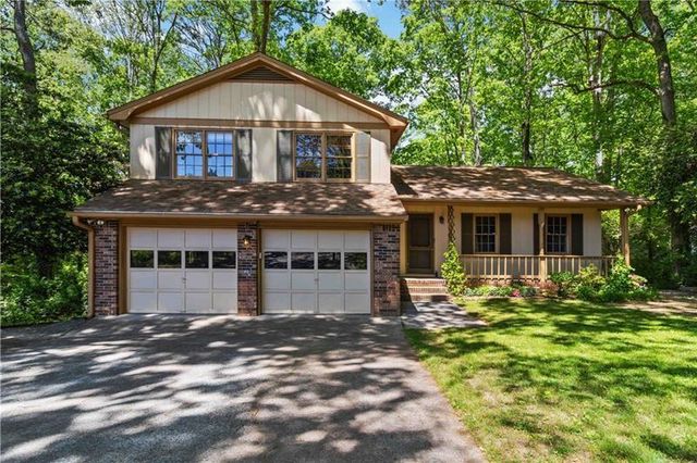 2837 Rosemont Drive, Lawrenceville, GA 30044