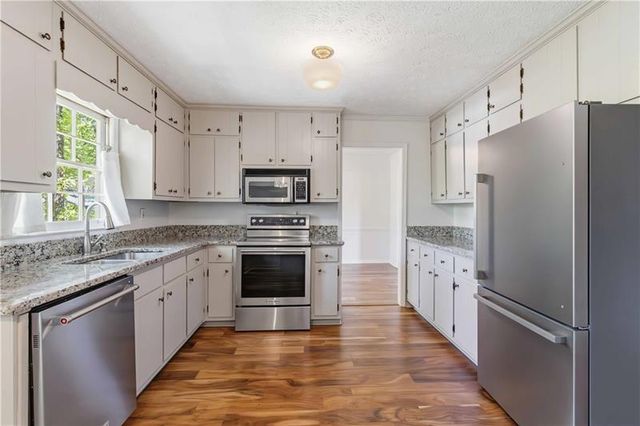 2837 Rosemont Drive, Lawrenceville, GA 30044