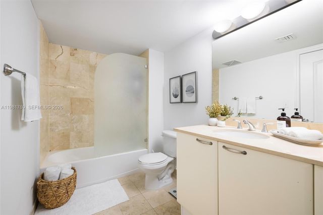 2101 Brickell Ave 1511, Miami, FL 33129