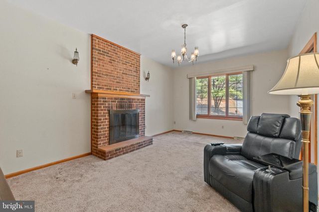 1052 GREEN HILL FARM RD, Reisterstown, MD 21136