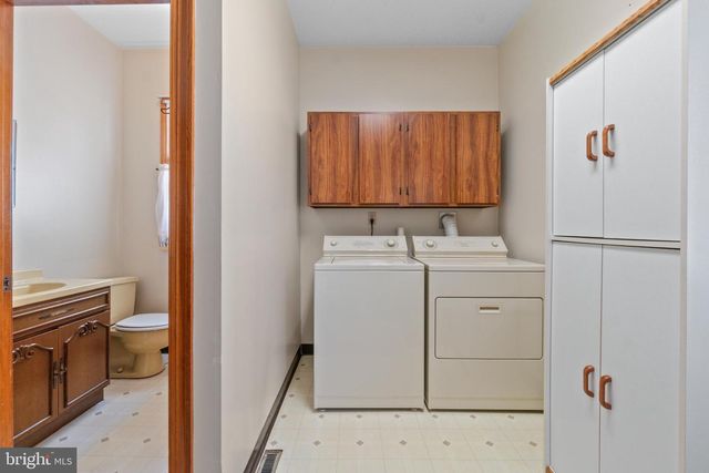 1052 GREEN HILL FARM RD, Reisterstown, MD 21136