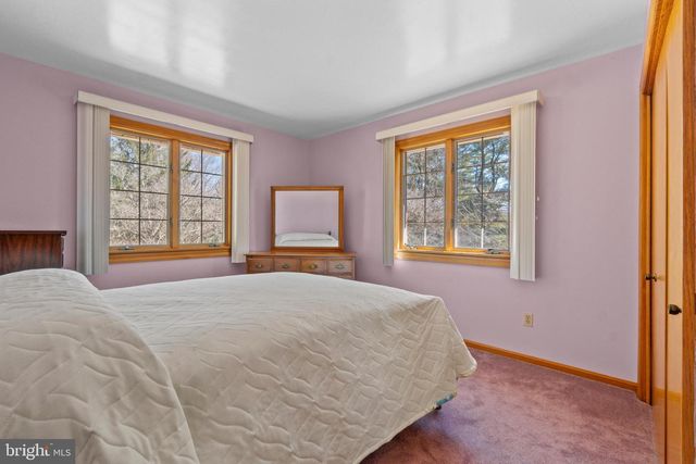 1052 GREEN HILL FARM RD, Reisterstown, MD 21136