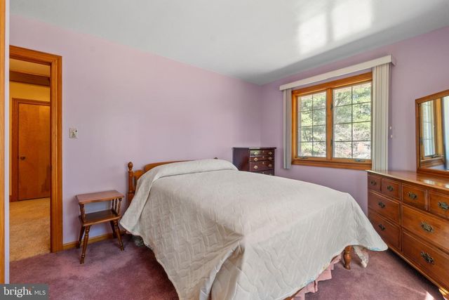 1052 GREEN HILL FARM RD, Reisterstown, MD 21136