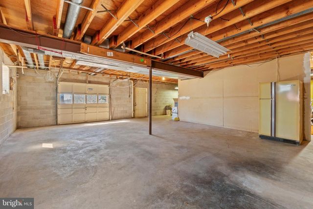 1052 GREEN HILL FARM RD, Reisterstown, MD 21136