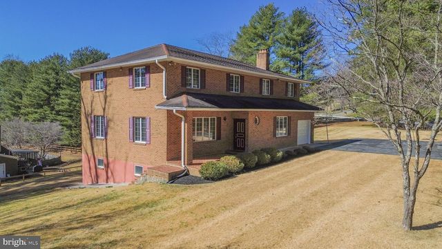 1052 GREEN HILL FARM RD, Reisterstown, MD 21136