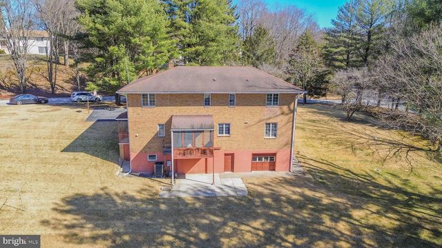 1052 GREEN HILL FARM RD, Reisterstown, MD 21136