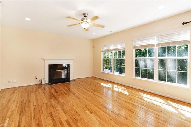 105 Crossing Waters WAY, Yorktown, VA 23690