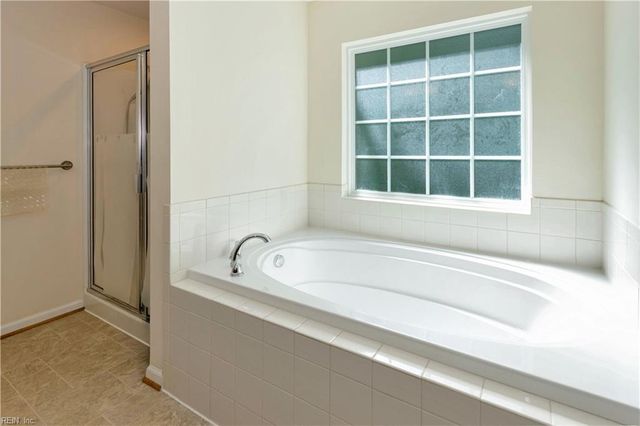 105 Crossing Waters WAY, Yorktown, VA 23690