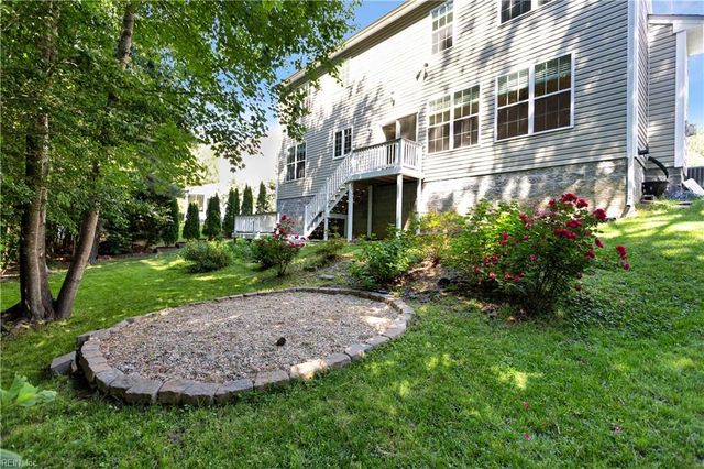 105 Crossing Waters WAY, Yorktown, VA 23690