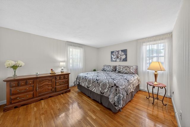 82 Park Rd, Lynn, MA 01904