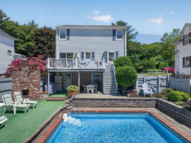 82 Park Rd, Lynn, MA 01904