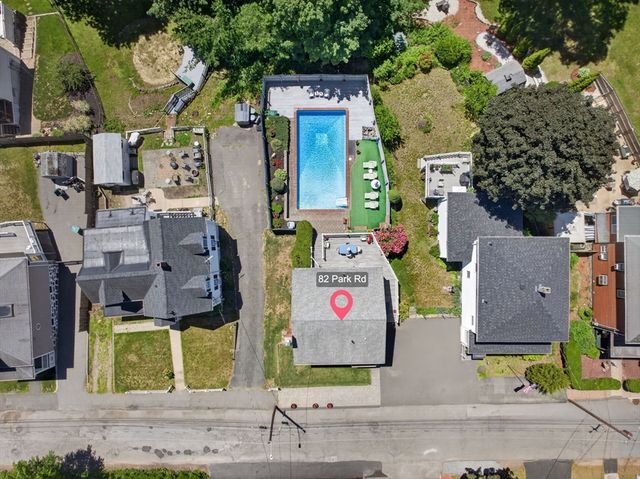 82 Park Rd, Lynn, MA 01904