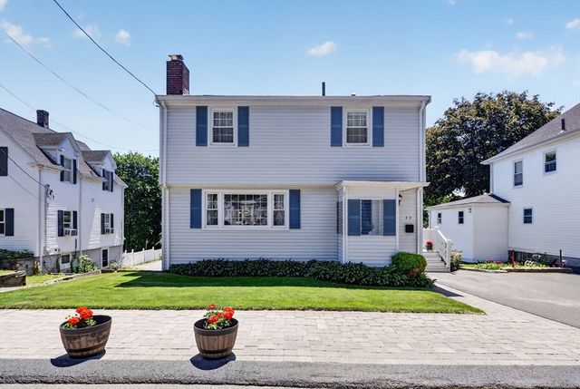 82 Park Rd, Lynn, MA 01904