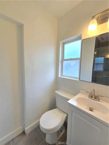 8154 Potter, North Hollywood, CA 91605