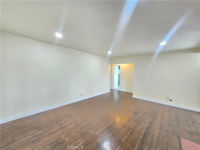 8154 Potter, North Hollywood, CA 91605