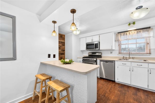 205 Hartle Rd, Shaler, PA 15116