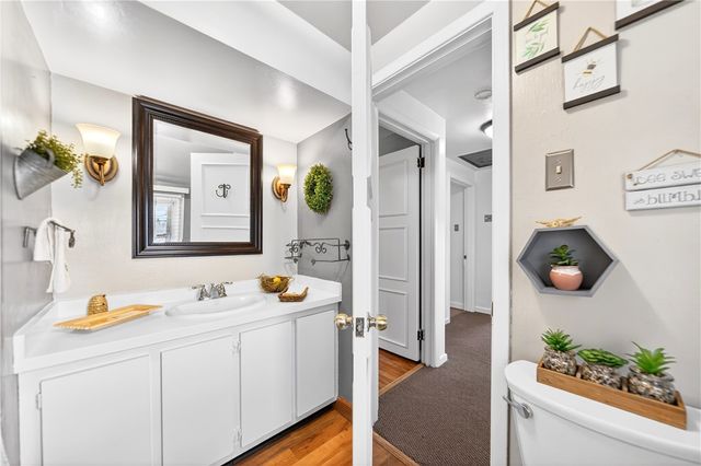 205 Hartle Rd, Shaler, PA 15116