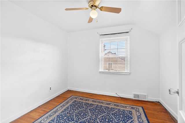 205 Hartle Rd, Shaler, PA 15116