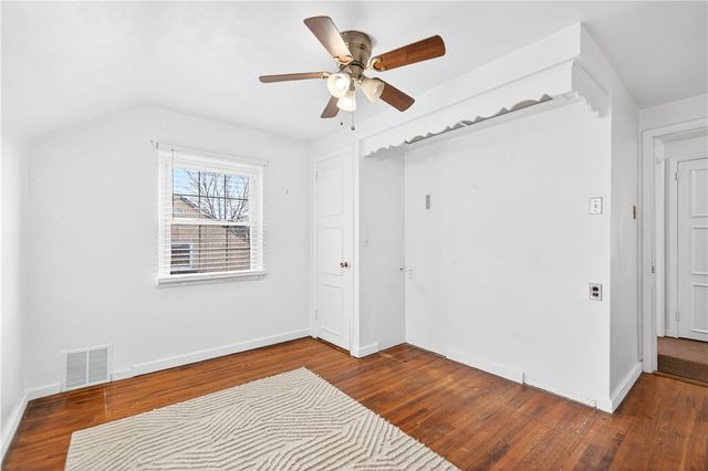 205 Hartle Rd, Shaler, PA 15116