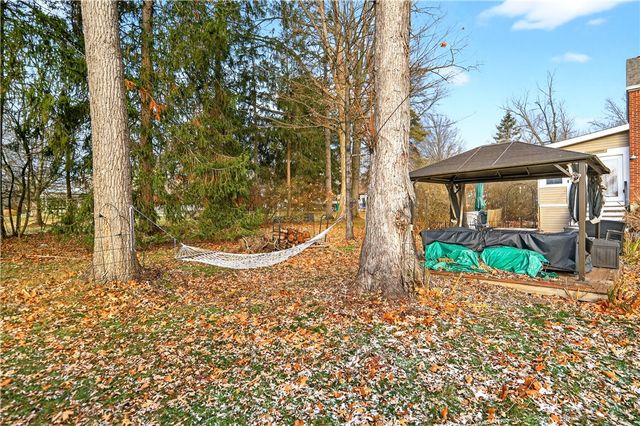 205 Hartle Rd, Shaler, PA 15116