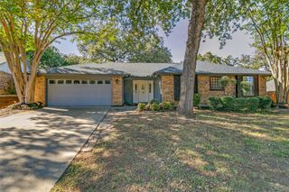 7809 Miracle Lane, North Richland Hills, TX 76182