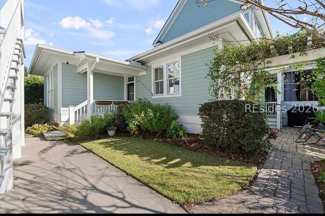 17 Mahalo Ln, Bluffton, SC 29910