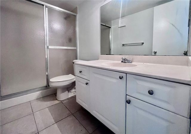 701 N Pine Island Road 303, Plantation, FL 33324