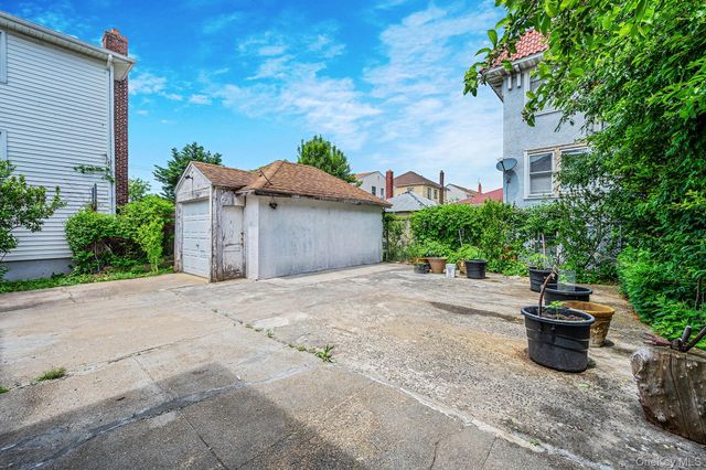 2706 Deerfield Road, Far Rockaway, NY 11691