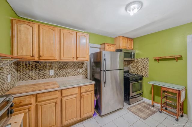 2706 Deerfield Road, Far Rockaway, NY 11691